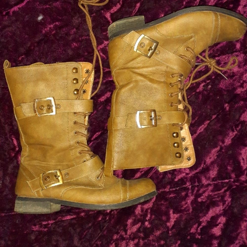 Soldiers Boots 👢